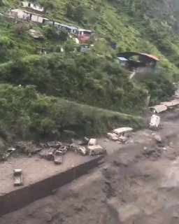 🎦 607 tourists are still missing in Nepal