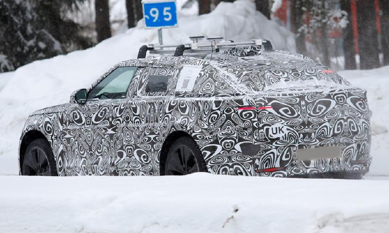 Range Rover Velar сменит формат и перейдёт на электротягу 3