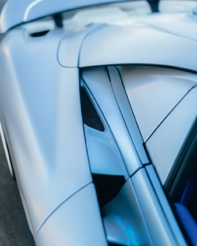 McLaren 765LT Spider 2022 года | Цена: 629 999 долларов США 10