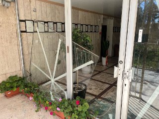 В Иране несколько сотрудников российского генконсульства пострадали из-за обстрелаОб этом заявила представитель МИД РФ Мария Захарова. По ее словам, 8 марта была атакована администрация губернатора провинции Исфахан. В результате удара пострадало здание ро