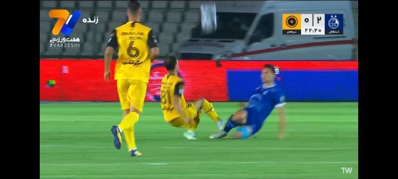 کانال هواداران استقلال: ✅💙باشگاه استقلال باید از داوری شکایت بکند آقای داور چجوری اخراج🔸 نکردی ؟❌این صحنه اخراج نداشت اعدام داشت ⚽️ @EsteghlalFc