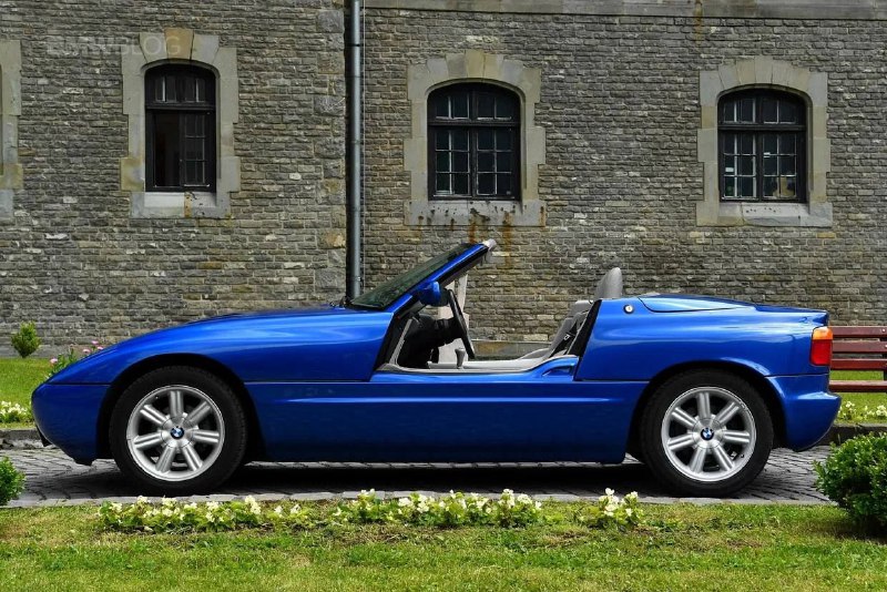 Культовый автомобиль BMW Z1 3