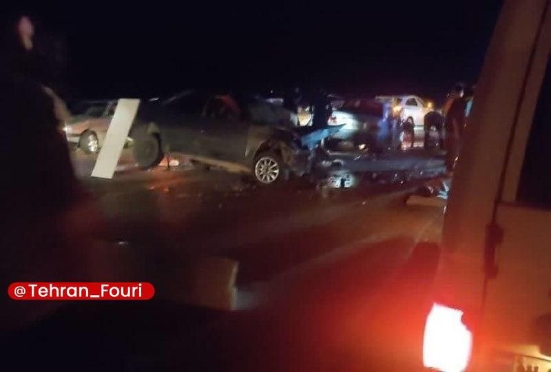 رباط آنلاین: تصادف مرگبار در آزادراه ساوه-تهرانسرپرست اورژانس پیش‌بیمارستانی دانشکده علوم پزشکی ساوه اعلام کرد:🔹در پی برخورد یک دستگا
