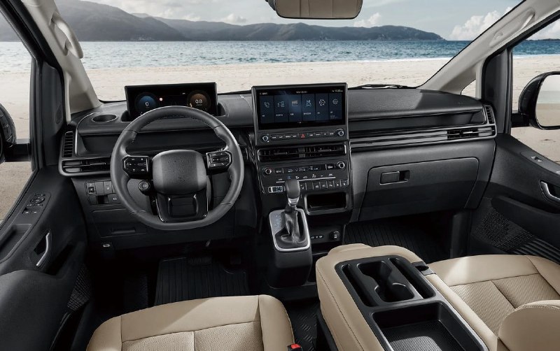 Hyundai обновил минивэн Staria 3