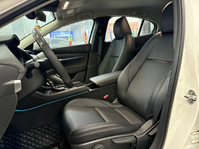 Mazda 3 2021 фото 4