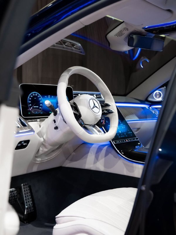 S 63 E AMG 805 HP 4.0-L V8 BITURBO 5