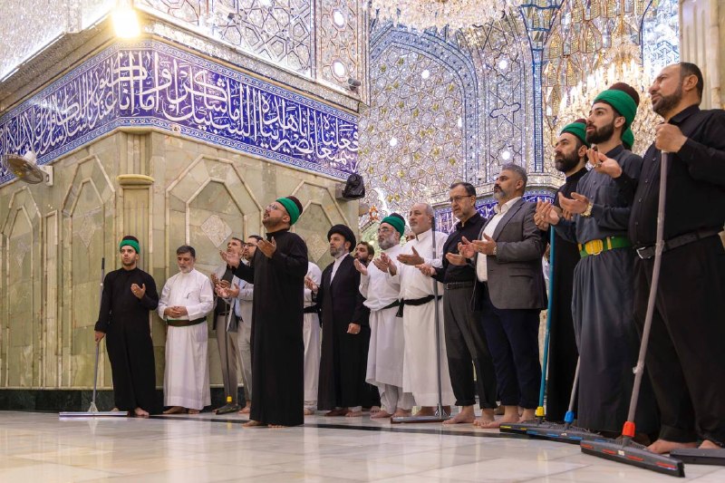 مطالعات عراق: ♦️آیین غبارروبی حرم حضرت ابوالفضل العباس علیه السلام#عکسانتشار با #ذکر_منبع#مطالعات_عراق @iraqstudy♦️آیین غبارروبی حرم ح