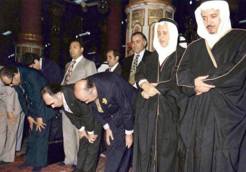 Fars News | فارس نیوز: هویدا در مسجد النبی مدینه عربستان@Farse_news1/اخبار سِرّی