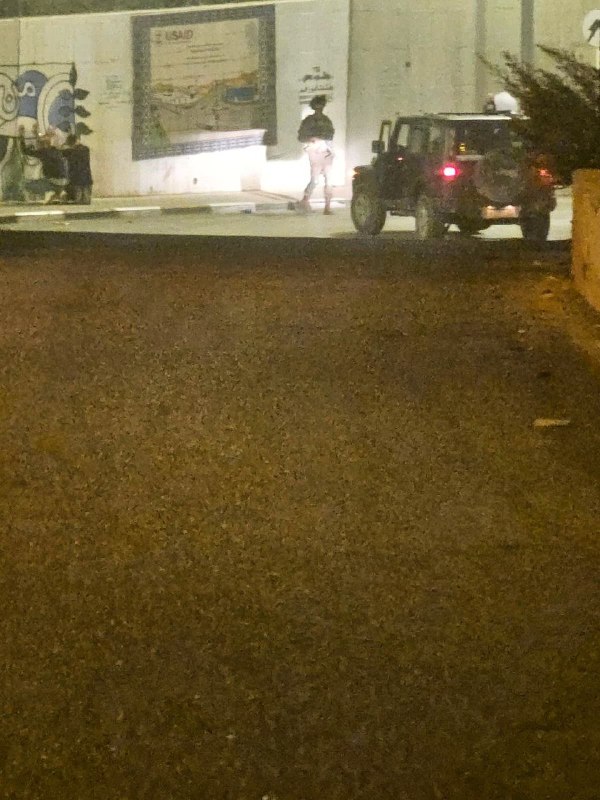 כוחות ישראל התעללו במספר צעירים ויירטו כלי רכב בכניסה ל"ראס אלג'ורה" בחברון, תוך כדי המשך התוקפנות נגד העיר.