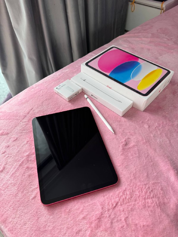 Продам: iPad 11 (2025) 256GB + Apple Pencil 1 + Запасной адаптер — фото 1