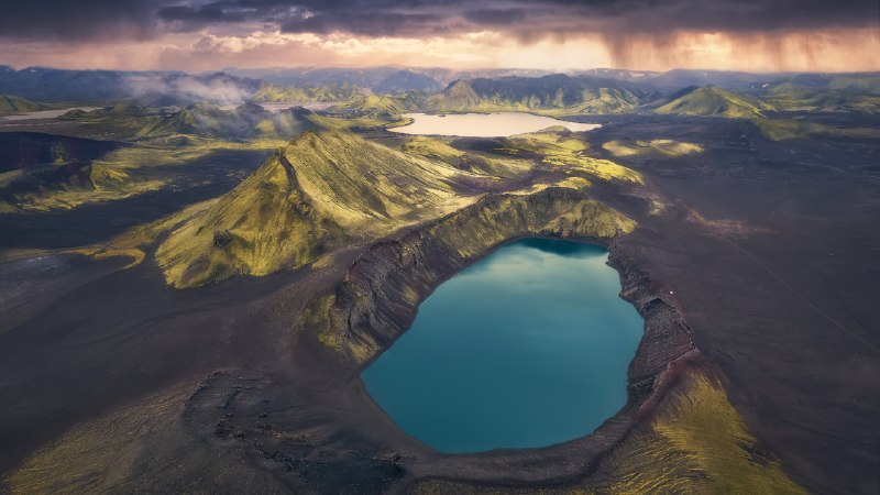 A splash of blueHnausapollur volcanic crater lake, Fjallabak Nature Reserve, Landmannalaugar, Iceland (© Juan Maria Coy Vergara/Getty Images)