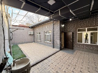 Участок своя юнусабад чинабад улица 21-метр фасад 2,4 сотих