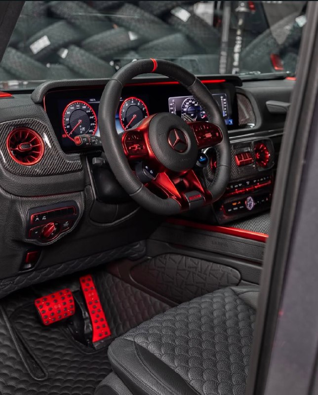 Mercedes-Benz G63 2
