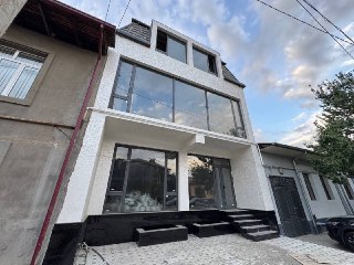 Продается офис Ракат Махалля 600м2