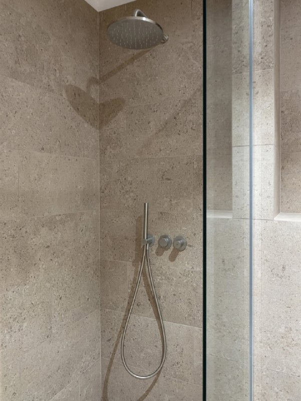 Небольшая студия в центре Парижа для студентки. Главное преимущество квартиры её расположение. Она находится в доме начала 2000-х годов в 7-м округ... - изображение 9 - парижа, находится, небольшая