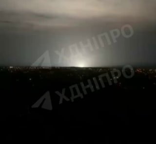 דנייפרופטרובסק חסרת חשמל לחלוטין, תוך רגע העיר צללה לאפלה משרד ההגנה הרוסי ממשיך לדפוק אנרגיה ברחבי אוקראינ…