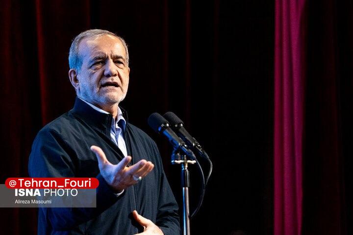 تهران فوری 🏙: پزشکیان: امضای تفاهمنامه نه از روی وادادگی، بلکه از روی منطق و آگاهی بودرئیس جمهور:🔹امضای تفاهمنامه از روی ترس و واداد