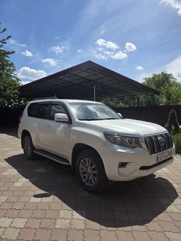 Продам автомобиль toyota land cruiser prado.
4.500.000 Р
Пробег, км: 160 000
Количество дверей: 5
Поколение: 150 рестайлинг 2 (2017—2026)
Тип двигателя: дизель
Привод: полный
Мощность, л. С. : 177
Модификация: 2.8 d-4d at (177 л. С. )
Комплектация: prestige
Руль: левый
Цвет: белый
Тип автомобиля: с пробегом
Состояние: не битый
Птс: оригинал
Владельцев по птс: 2
Обмен: возможен
Дополнительные опции
Усилитель руля: гидравлический
Управление климатом: климат-контроль однозонный
Салон: кожа, кожаный руль, обогрев всех сидений, зеркал и руля.
Автомобиль в отличном состоянии, обслуживание для себя, покрытие керамика, третий автомобиль в семье, детали по телефону+79493718176 - фотография - 2