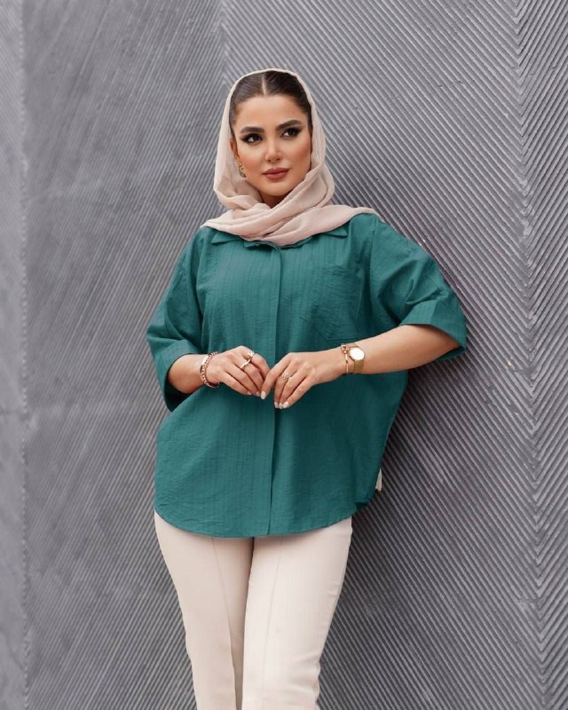 گالری مانتو شیک و پیک: 🔹شومیزرگلان🔹کد 2452🔻 جنس:بیسان درجه یک 🔻سایزبندی : فری سایز مناسب36تا46🔻 قد 66-69🔻رنگ بندی از راست به چپ : کله غازی مشک