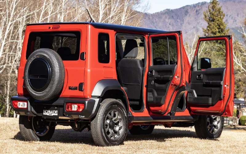 На японский рынок вышел пятидверный Suzuki Jimny 4