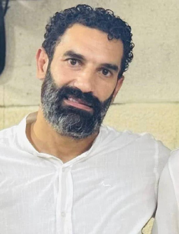 ב"ערוץ נבטיה" נכתב: הצעיר, עלי נדים ג'נדור, מת מכוח, לאחר שהמלחמה מנעה ממנו גישה למקור פרנסתו ולמה שהרוויח…