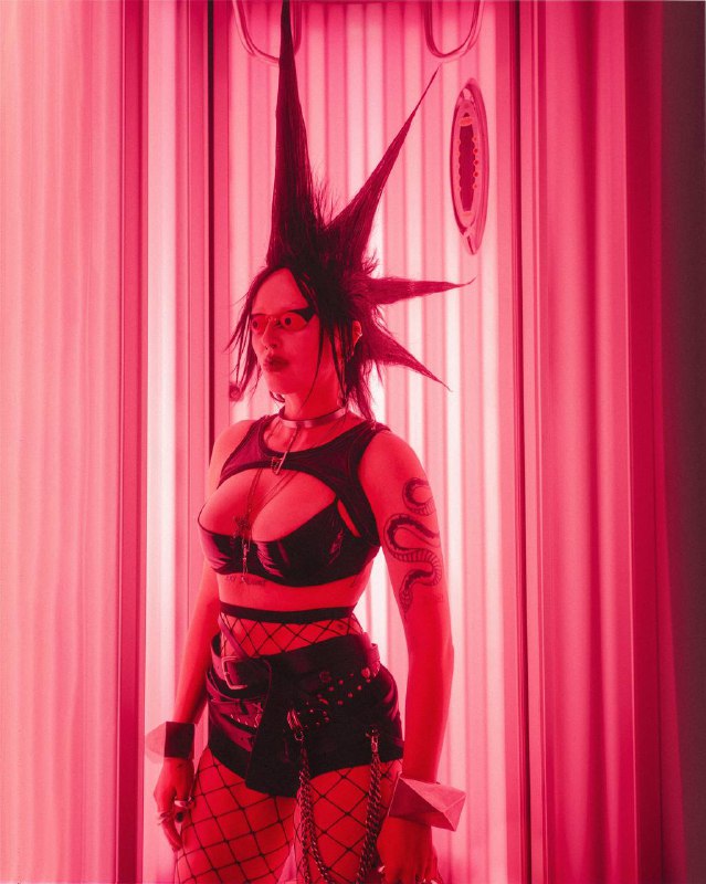 BLACK SHEEPЭтот проект об очень простых, но важных вещах. Он про индивидуальность, смелость быть собой и умение принимать людей такими, какие они есть. Ведь даже самый отталкивающий или “непонятный” на вид человек может оказаться воплощением доброты, любви и отзывчивости. Счастлив тот, кто принят таким, какой он есть.art direction & photo @kamillahanapovamuah @glashagurianovahair @tueva.mariamodel & style  @salavat_kypereproduction  @annagrom23BLACK SHEEPЭтот проект об очень простых, но важных вещах. Он про индивидуальность, смелость быть собой и умение принимать людей такими, какие они есть. Ведь даже самый отталкивающий или “непонятный” на вид человек может оказаться воплощением доброты, любви и отзывчивости. Счастлив тот, кто принят таким, какой он есть.art direction & photo @kamillahanapovamuah @glashagurianovahair @tueva.mariamodel & style  @salavat_kypereproduction  @annagrom23