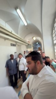 ענבר טויזר