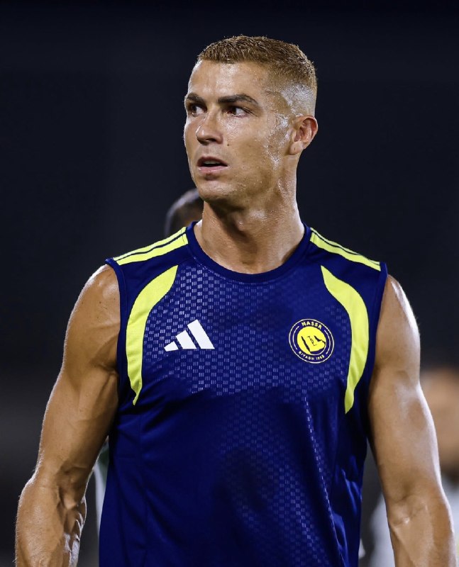 رئال مادرید | Real Madrid C.F: اولین فصل فوتبال حرفه‌ایvs۲۵اُمین فصل فوتبال حرفه‌ای🆔 @RealMadridFans🇪🇸| @RealMadridTweet | #mt