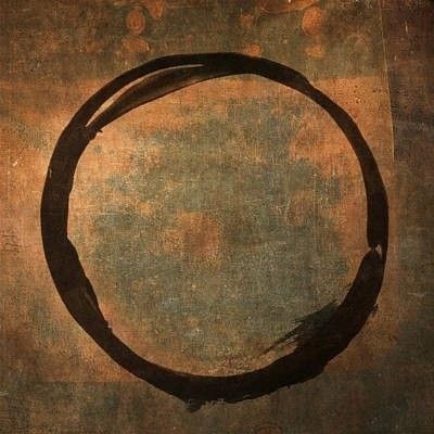 🌖 جَهانِ نو 🌎: در من انسانى تمام شده است كه روزى خيال مى كرد دلتنگى فقط فقدان حضورٍ ديگريست، اما بعدها فهميد دلتنگى میتواند فقدان خويشت