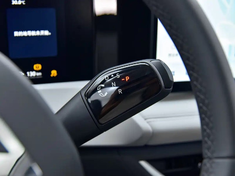 Jetta представила свой флагманский кроссовер VS8 3