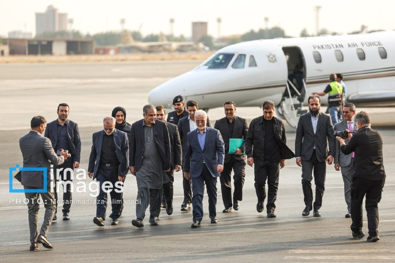 جهان دیپلماسی: 📍سفر وزیر کشور پاکستان به ایران 🔹سید محسن نقوی، وزیر کشور پاکستان تا ساعاتی دیگر به منظور دیدار با مقام‌های ایرانی وارد 