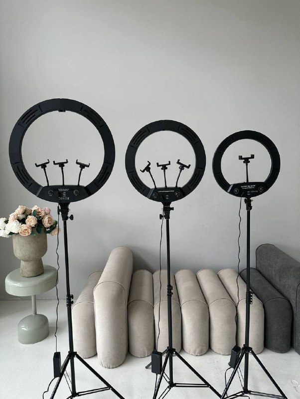 Продаю 4 кольцевые лампы — фото 1