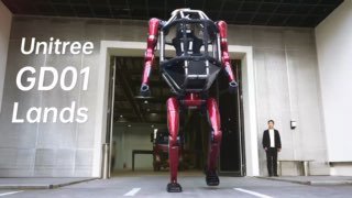 Китайская компания Unitree показала пилотируемого робота GD01, на месте туловища у которого расположена кабина для человека. Рост робота примерно вдвое больше, чем у взрослого человека, а вес составляет около 500 килограмм. GD01 может передвигаться как на 
