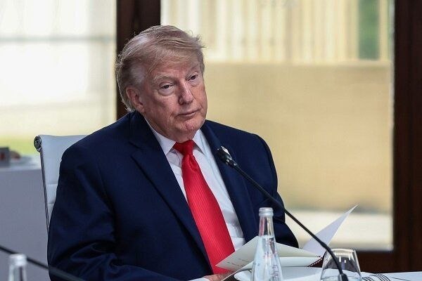 سپاه قدس🇮🇷: 🔴ترامپ: اتفاقات خوبی در ایران به زودی رخ خواهد داد، برخی از این اتفاقات، در واقع، از قبل رخ داده‌اند.☫ @sepah_qudse :: س
