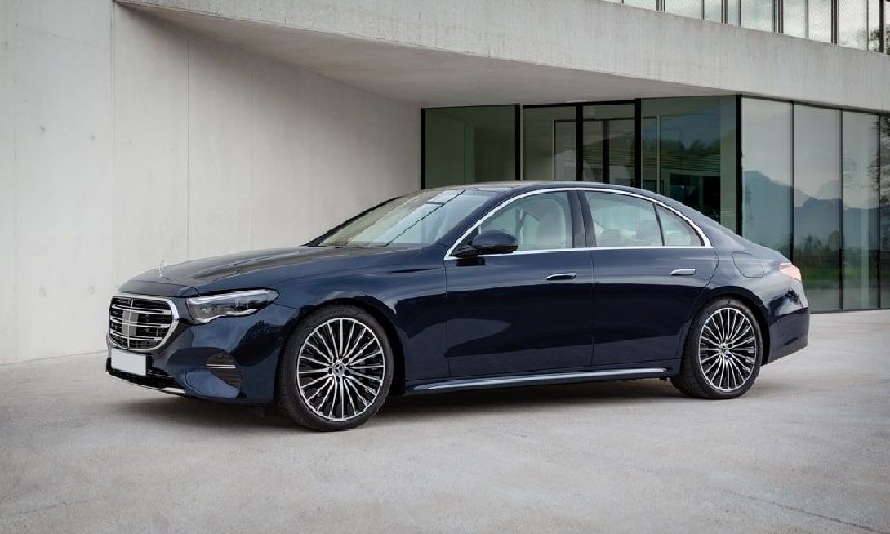 Mercedes-Benz E-Class 7