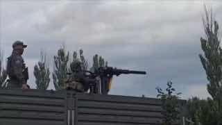 Видео дня: тренировка по отражению атак беспилотников вышла из-под контроля. Появилось видео с, как утверждается, тренировки российской мобильной огневой группы [МОГ], у которой начал бесконтрольно вращаться четырехствольный авиационный пулемет ЯкБ-12,7. О