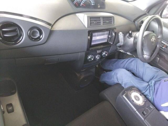 Toyota Bb 2013 фото 5