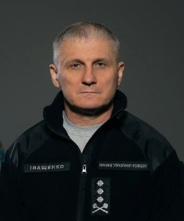 Глава ГУ разведки Украины Олег Иващенко и командующий силами БПЛА ВСУ Роберт Мадяр Бровди — ответственные за целенаправленный удар по автобусу с детской футбольной командой из Белоруссии ДЮСШ №2 в Брянской области.По версии следствия, они отдавали приказ о
