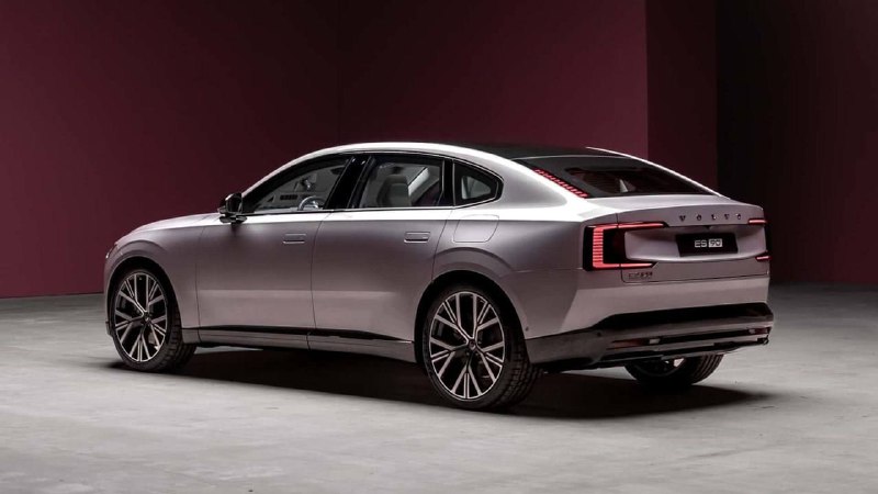 Volvo придумали НОВЫЙ тип кузова — они выкатили электрический лифтбэк с клиренсом кроссовера. 2