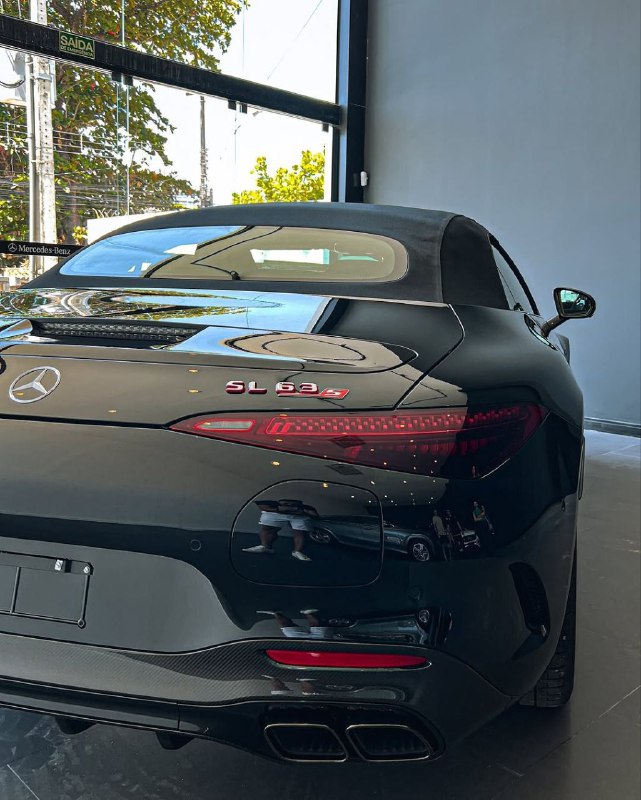 816 HP Hybrid SL 63 S E AMG 4.0-L V8 BITURBO 4MATIC+ 0-100 km/h 2.9 sec 2