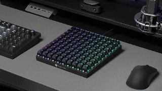 И как запоминать, какая кнопка что делает?Keychron выпустила кастомный макропад C100 8K с сотней настраиваемых клавиш. Для каждой из них есть RGB-подсветка, но нет никаких других обозначений.Цена — 65 долларов (~5400 рублей).rozetked.me/news/47741