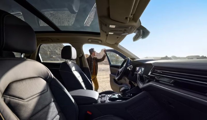 В Китае воскресили Volkswagen Touareg и представили модель 2026 года с V6 на 340 сил и ночным видени 3