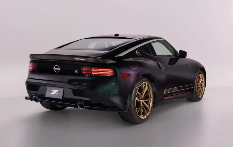 Nissan Z получил спецверсию в стиле 300ZX и GT-R 4