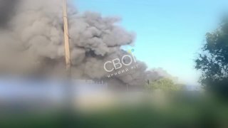 В Кривом Роге атакован торговый центр, в нем начался пожар, сообщают местные власти.Судя по всему, это ТЦ «Эпицентр», открытый в городе в 2007 году.Местный портал «Свои» пишет, что это единственный строительный гипермаркет в Кривом Роге.Информации о постра