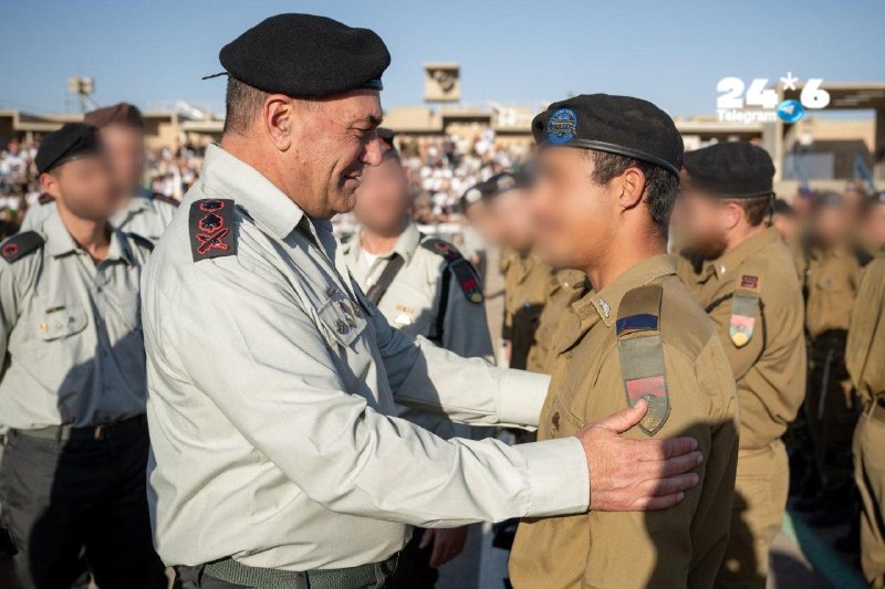 🇮🇱 The graduation ceremony of the ground combat officers course, cohort 76, took place today at the Laskov camp (Bad 1), led by the Chief of Staff, Major General Eyal Zamir, and in the presence of Prime Minister, Benjamin Netanyahu, and Defense Minister, Israel Katz. for all the details.