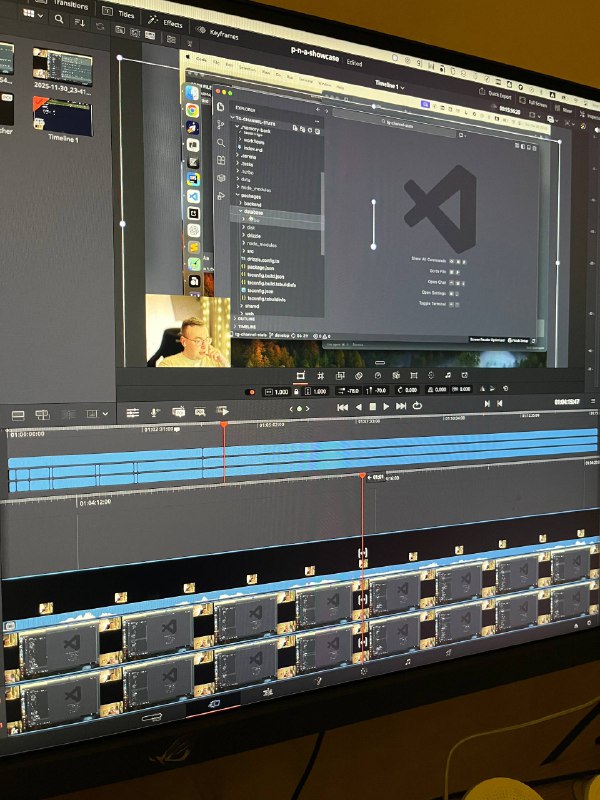 короче, на выходных я записал видосик того, как я работаю с codex cli и CC по своему подходу plan&act. конечно, получилось не с первого раза)) сначала снял 40 минут, потом ради интереса стопнул видос и обнаружил, что видео сжалось ужасно в OBS)) пришлось перезаписывать.на втором тейке к концу работы один субагент ни в какую не мог нормально вызвать codex cli, пришлось разбираться что не так и вручную выполнять работу этого субагента. в конце концов задачи были выполнены, но не так красиво, как я себе это представлял. вам такое было бы интересно посмотреть? или нужен идеальный проход?сейчас занимаюсь монтажом, у меня в этом нет опыта, так что всё идёт медленно)) но интересно, пока что терпения хватает 😅