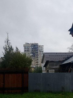 В Перми беспилотник попал в многоэтажный дом. Один человек погиб, как минимум четверо получили ранения, сообщил губернатор