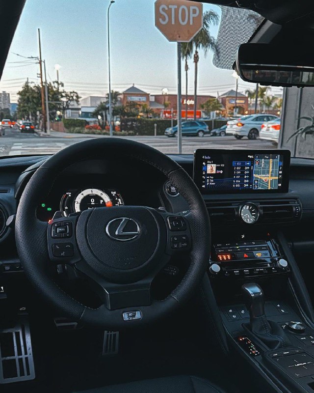 LEXUS IS 500 F-SPORT 3
