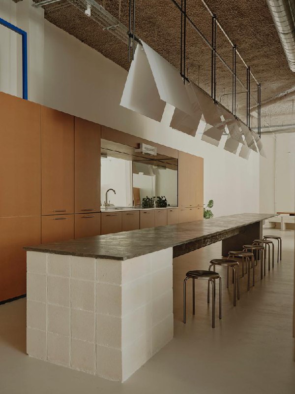 Sornells 21 Studio Paloma Bau Studio Испания Площадь 170 м Год 2025 - изображение 6 - studio, sornells, paloma