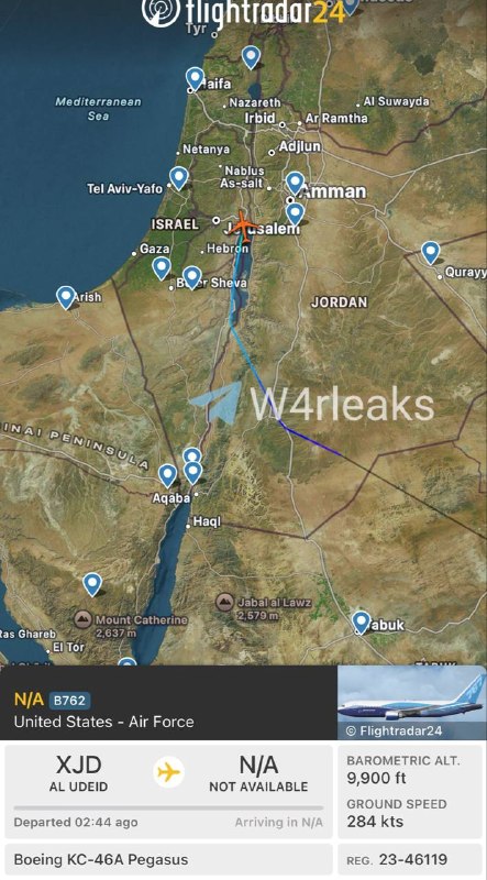 חיל האוויר האמריקני KC-46 פגסוס מבסיס התעופה אל עודיד בקטאר מתקרב לנחיתה בנמל התעופה בן גוריון בתל אביב